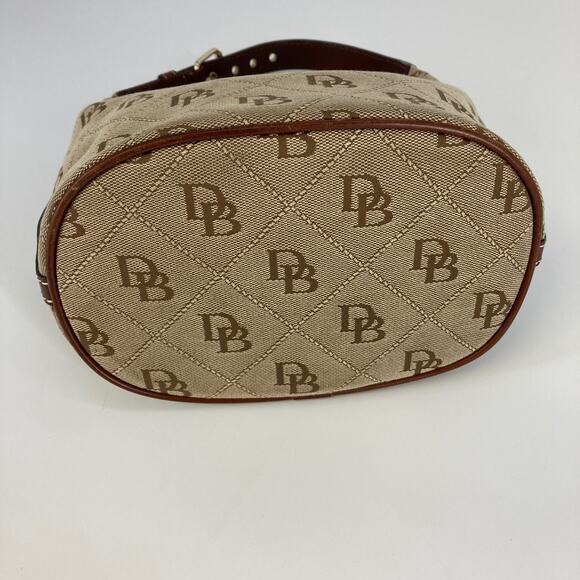 DOONEY & BOURKE SMALL TAN, BROWN SIGNATURE PRINT SHOLDER BAG - Picture 8 of 13